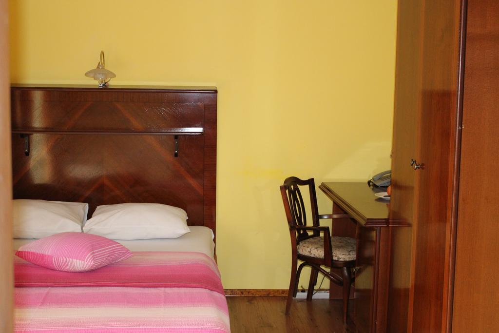 Motel Alas Banja Luka Pokoj fotografie